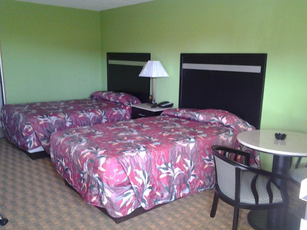 Elkton Lodge Hotel